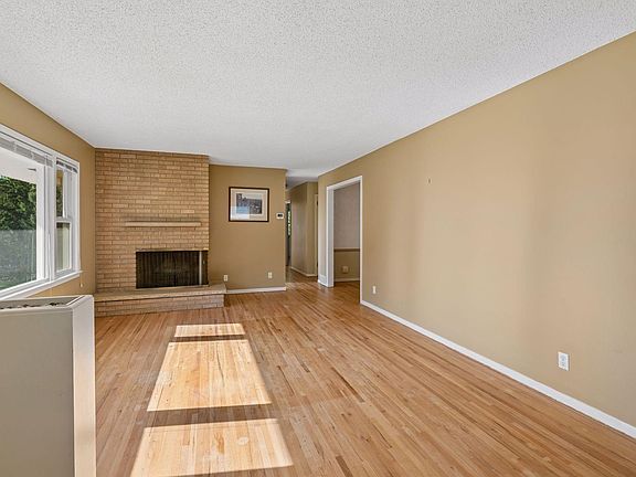 4th image of 8224 Xerxes Ave S