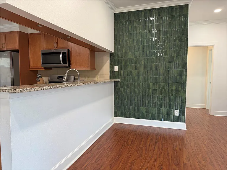 18142 Glenledi Dr — Photo 15