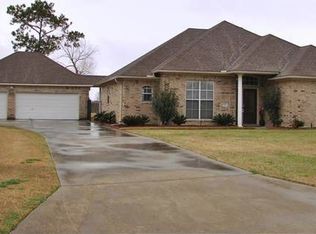 3725 Champions Dr, Beaumont, TX 77707
