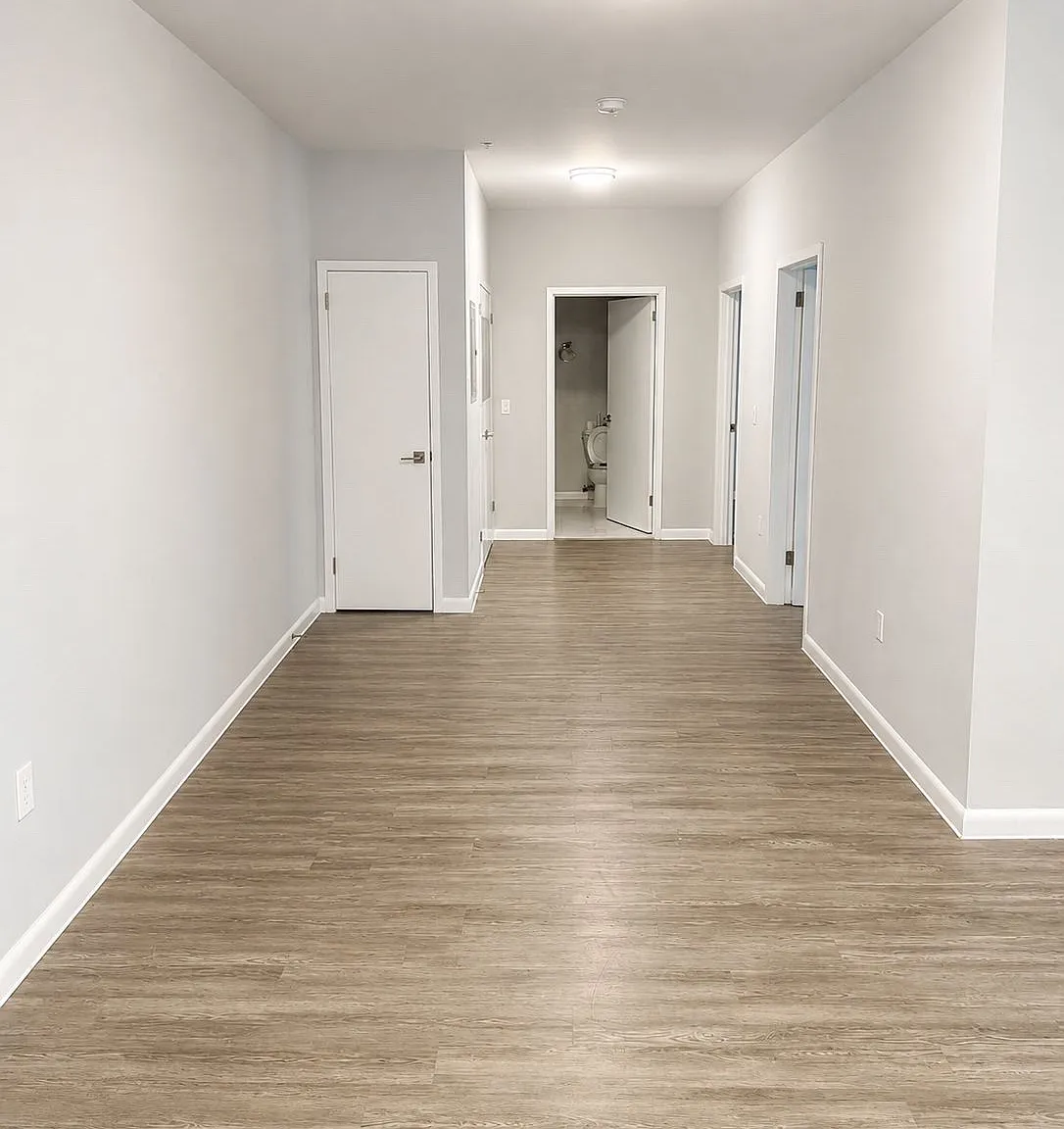 2 bed, $1,718 — Photo 2