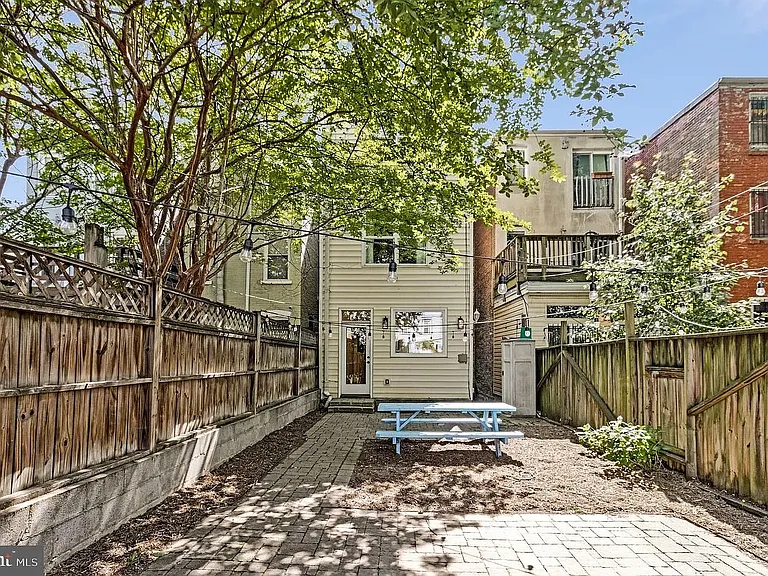 822 5th St NE — Photo 41