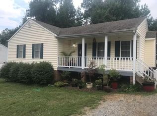 11519 Bailey Woods Dr, Midlothian, VA 23112