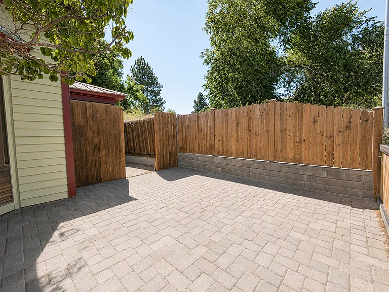 146 NW Jefferson Pl — Photo 41