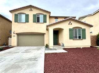 19553 Hanging Rock Rd, Lake Elsinore, CA 92532