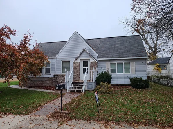 60 N Waterville Ave, Le Center, MN 56057