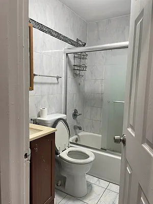 Rented by OT Real Estate | media 10