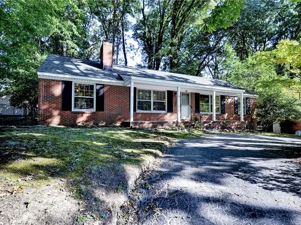 3 Bonnie Ln, Newport News, VA 23606