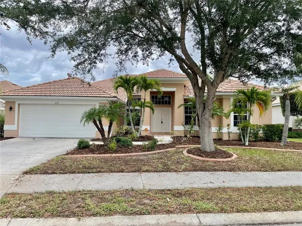 6119 Palomino Cir, University Park, FL 34201