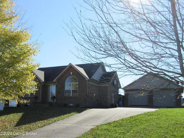 1003 S Coxs Creek Dr, Bardstown, KY 40004