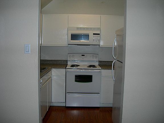 4th image of 10811 Richmond Ave APT 80