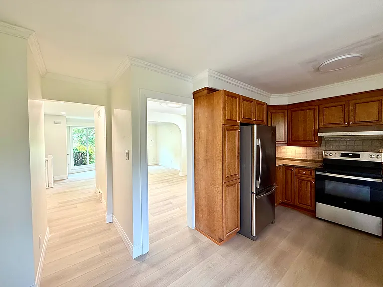 25 Meadowbrook Cres #1 — Photo 13