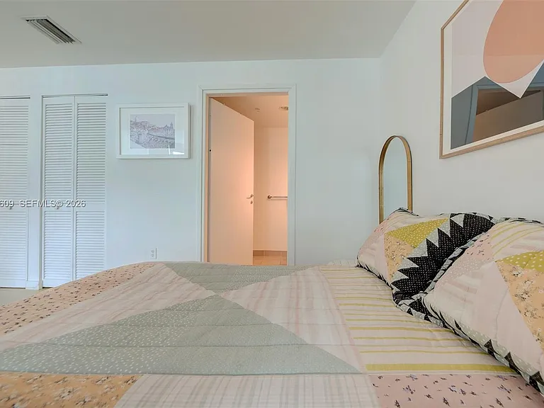 300 S Biscayne Blvd #L-428 — Photo 18