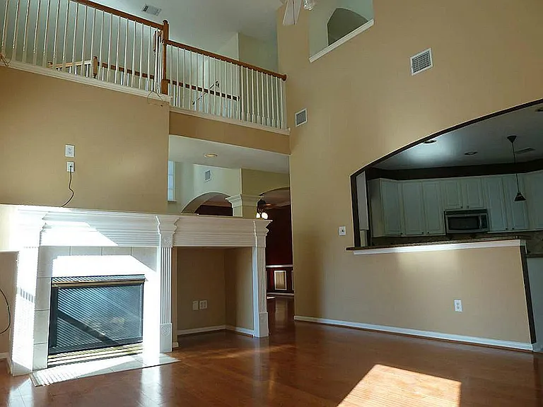 22554 Bristolwood Ct — Photo 4