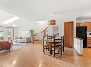 1918 Southpointe Ter #W1918, Saint Paul, MN 55122