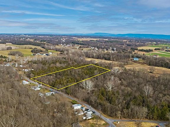 3rd image of 8103 Avis Mill Rd