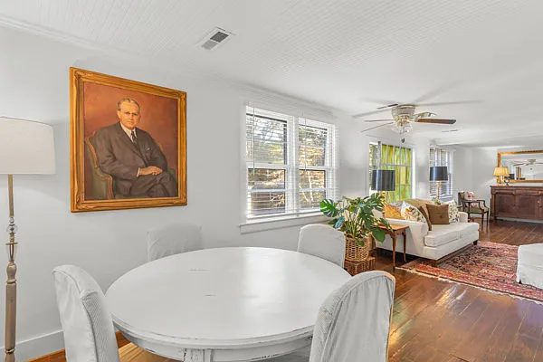 2910 Park Ave — Photo 11
