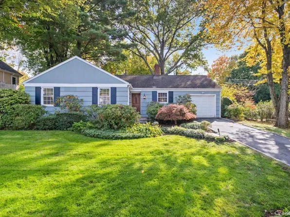 31 Rogers Drive, New Rochelle, NY 10804