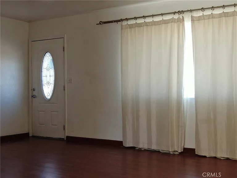 332 Date Ave — Photo 4