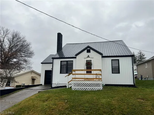 430 N Buckeye St, Crooksville, OH 43731