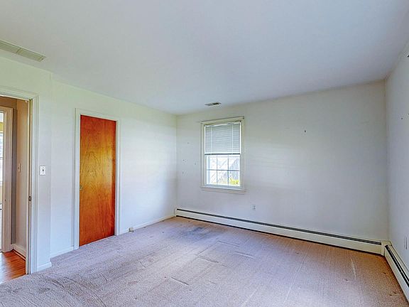 2nd image of 201 Church Ln