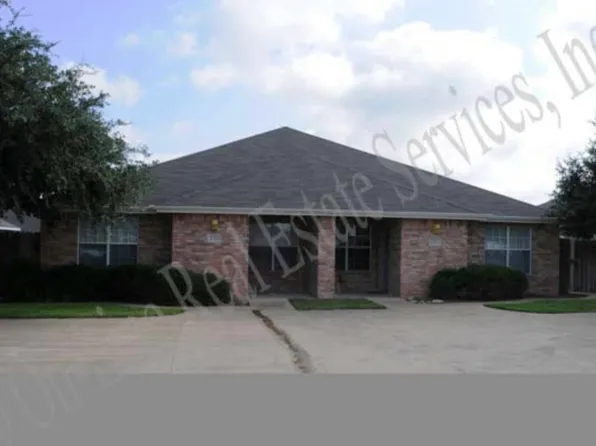 2329 Pronghorn Ln #B, College Station, TX 77845