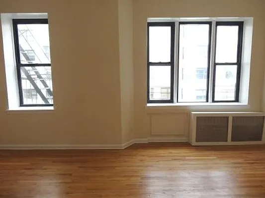 Rented by City & Suburban | media 25
