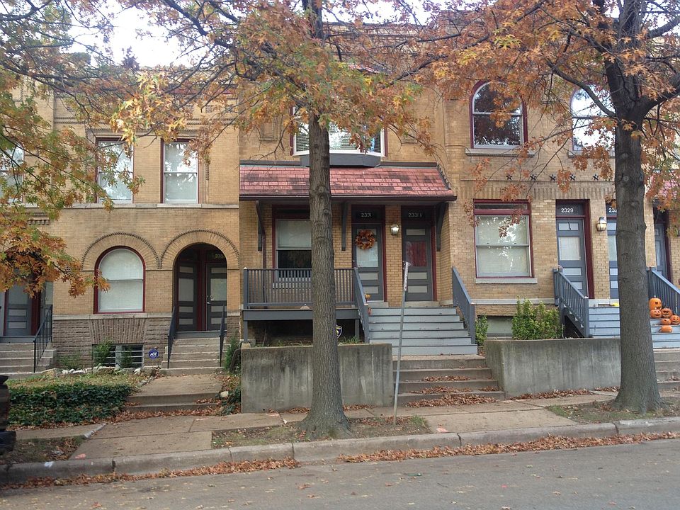 front of building on the N side of Rutger, West of Missouri 