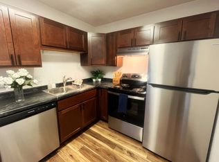 2341 Badger Pkwy APT 15, Madison, WI 53713