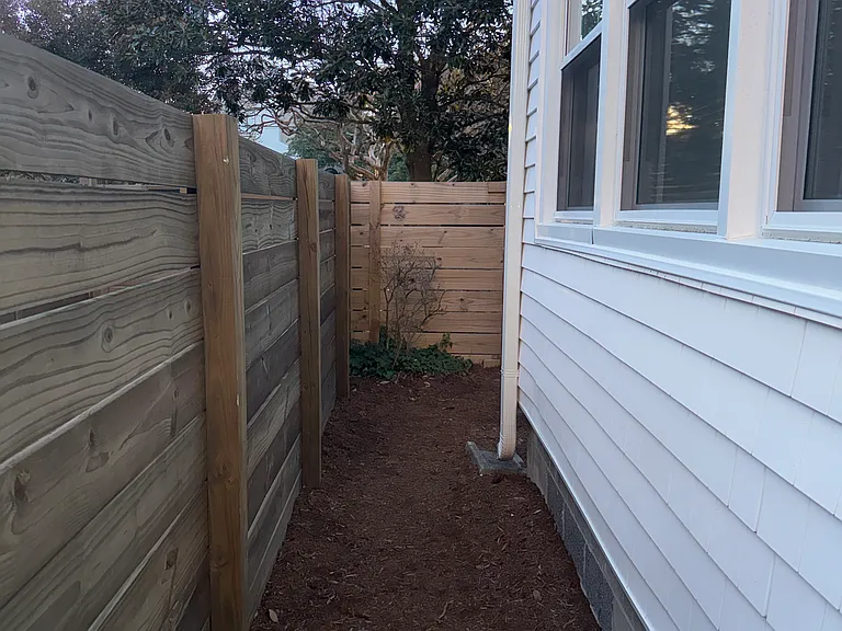 7605 Atlantic Ave #A — Photo 12