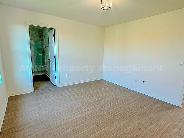 1309 Sioux Pl — Photo 8