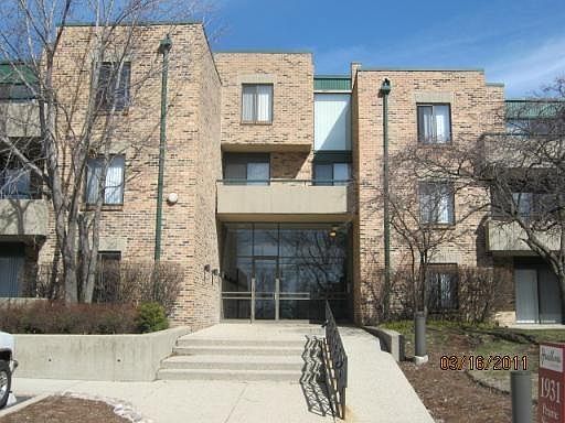 1st image of 1931 Prairie Sq