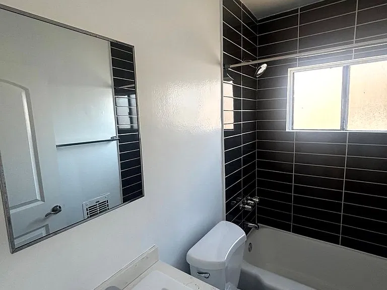 5623-5633 W Venice Blvd — Photo 48