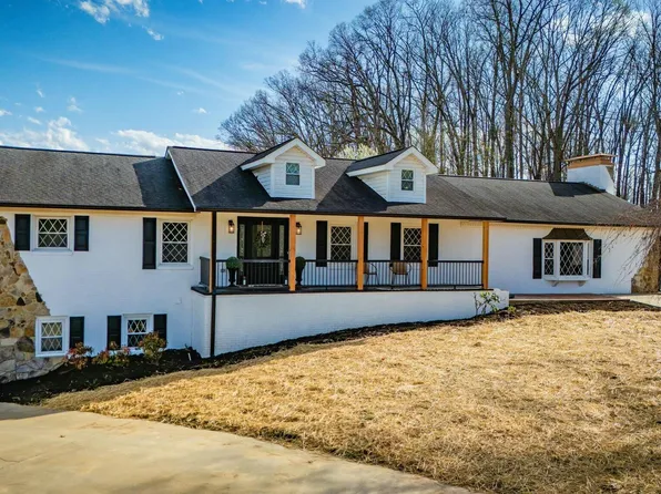 1120 Kinzer Ln, Kingsport, TN 37660