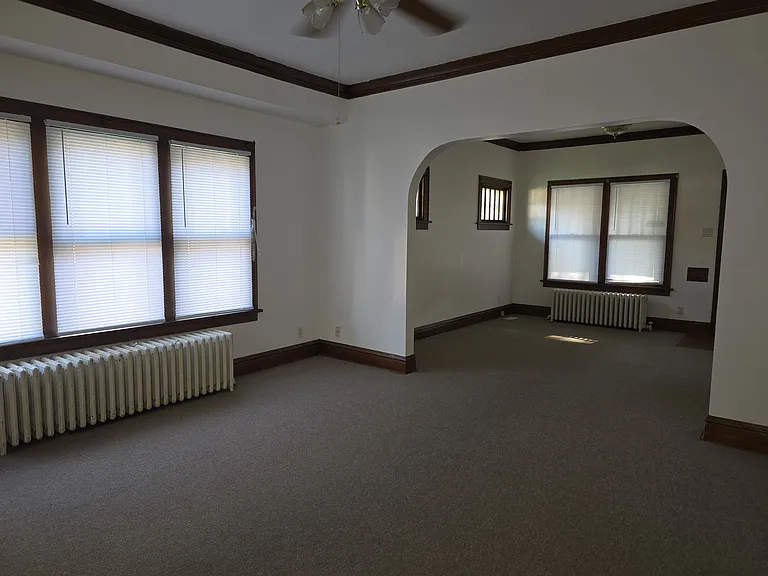 722 Nicholson St — Photo 4