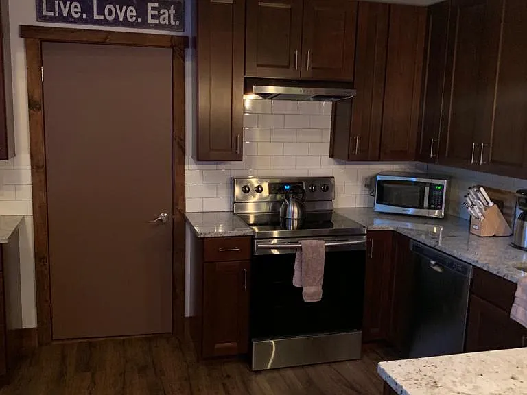 Kitchen Open Floor Plan (Main Floor)
