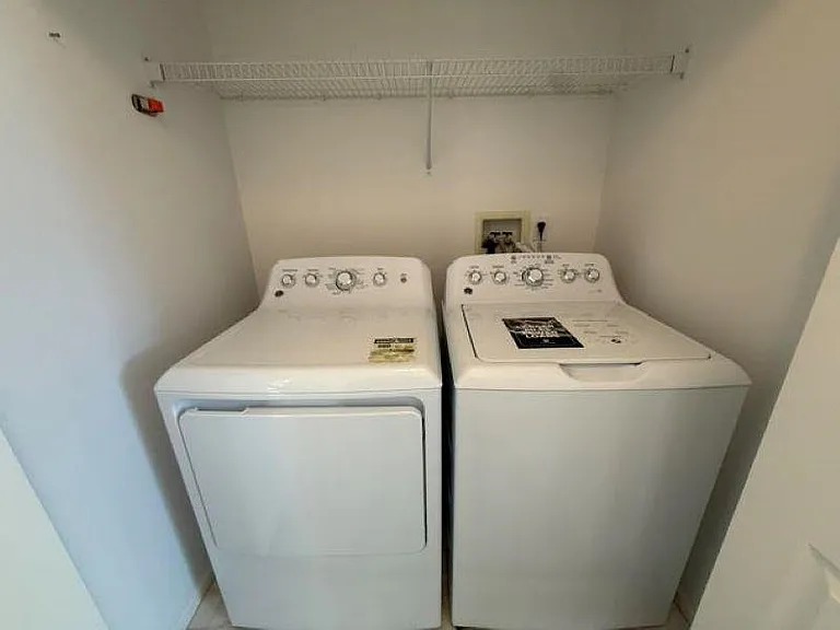 16XX Plateau Cres — Photo 25