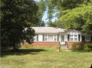 623 Gordon Dr, Petersburg, VA 23805