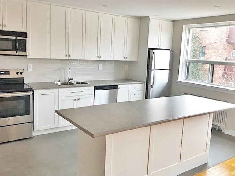 162 Berry Rd — Photo 4