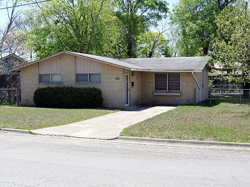 1st image of 513 Lake Dr
