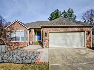 101 Stone Creek Cir, Hot Springs, AR 71913