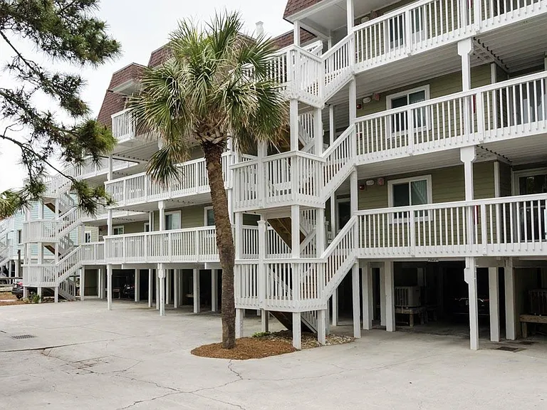 2102B Surfrider Ct — Photo 26