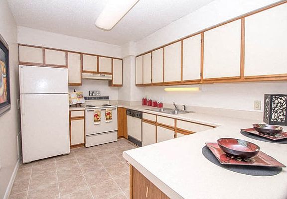 2nd image of 2601 West Ave APT 607