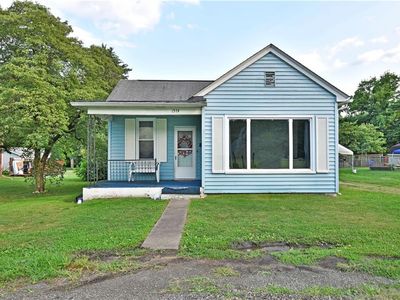 1574 Etruria St, East Liverpool, OH, 43920