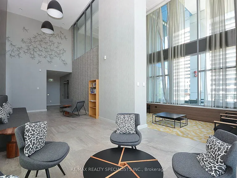 2560 Eglinton Ave W #610 — Photo 6