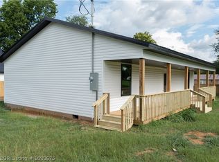 462 N Reveille St, Magazine, AR 72943