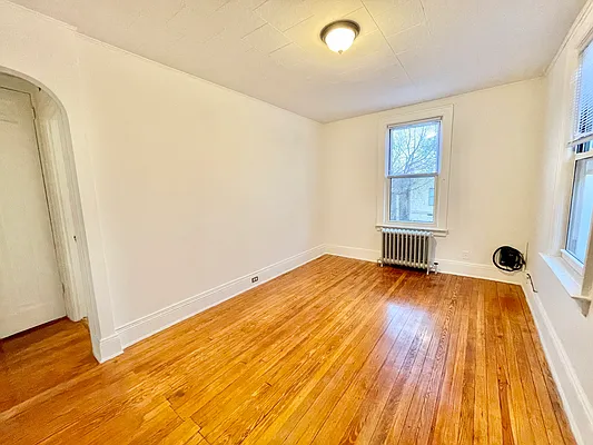 Rented by Amorelli Realty | media 2