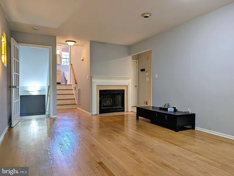 26 Taft Ct — Photo 4