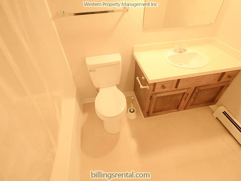 1217 Yellowstone Ave — Photo 6