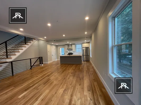 197 Boylston St, Brookline, MA 02445