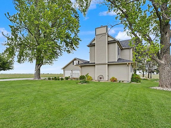 5th image of 2740 County Road 1400 E